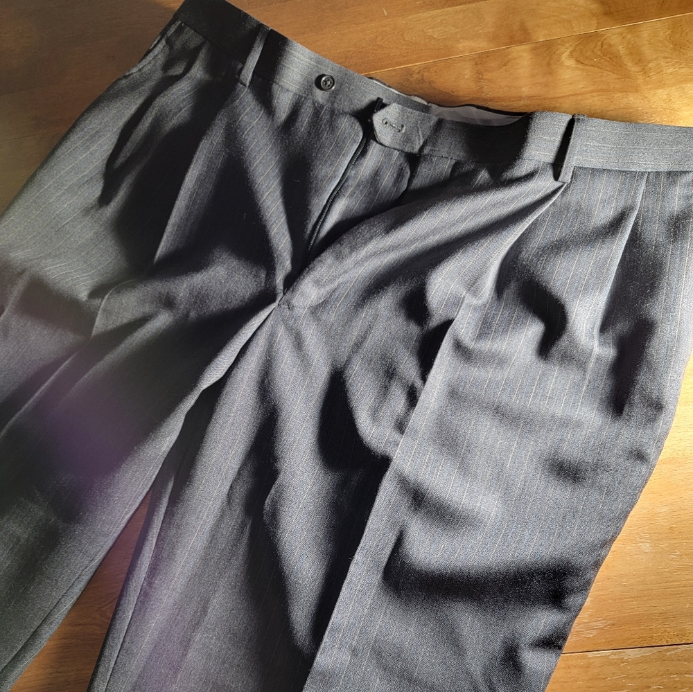 VERSINI 100% mens wool dress pants pleated front 42 short petite